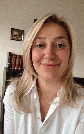 Doç. Dr. Sera Yiğiter